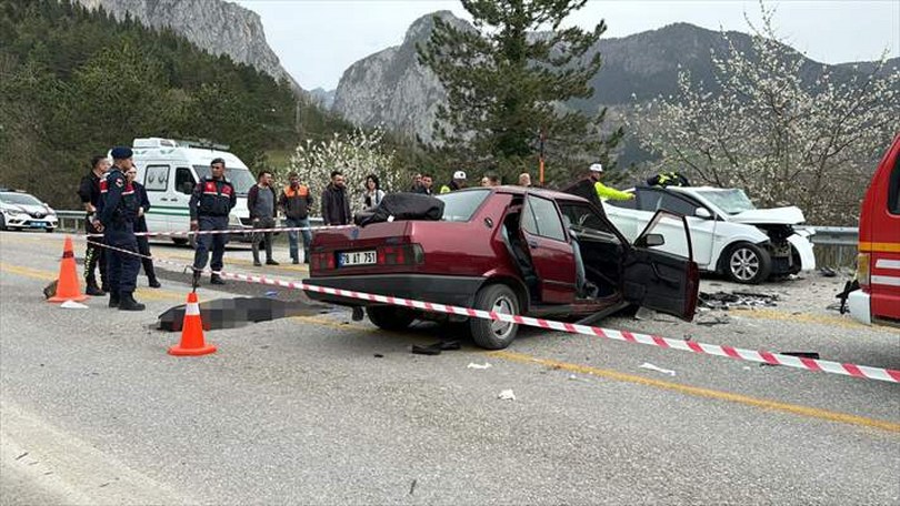 Kastamonu’da trafik kazasında 3 kişi öldü, 4 kişi yaralandı