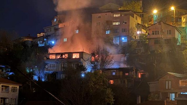 Zonguldak’ta iki katlı binada çıkan yangında 1 kişi öldü