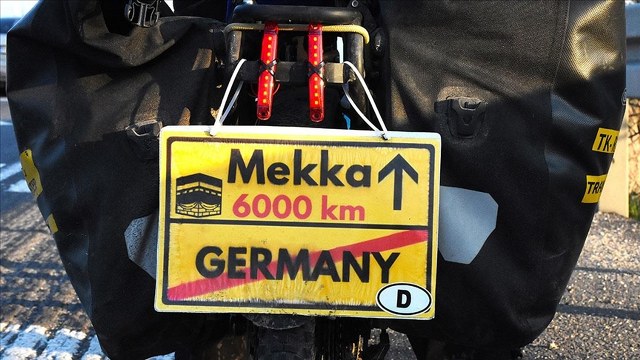 Almanya’dan Mekke’ye bisikletiyle hac yolculuğu yapıyor