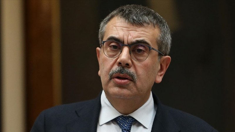 Bakan Tekin’den “okulların erken kapanacağına dair iddialara” yanıt