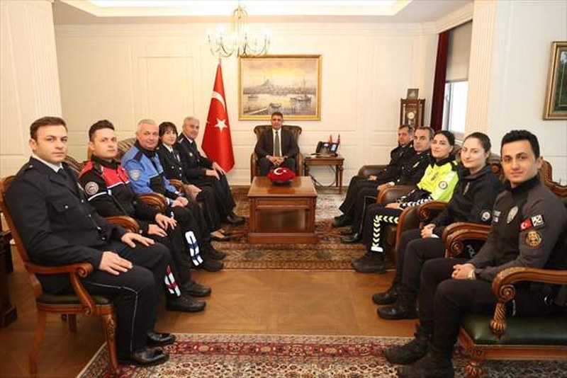 Düzce Valisi Aslan, emniyet personelini kabul etti