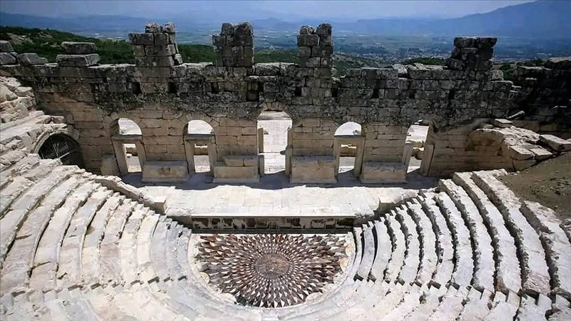 Kibyra Antik Kenti’ndeki Medusa mozaiği ziyarete açıldı