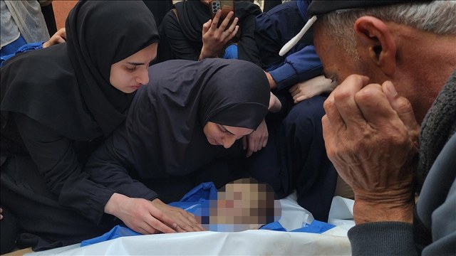 İsrail, annesinin 700 iğne vurularak tüp bebekle sahip olduğu 18 aylık Gazzeli bebeği bombayla öldürdü