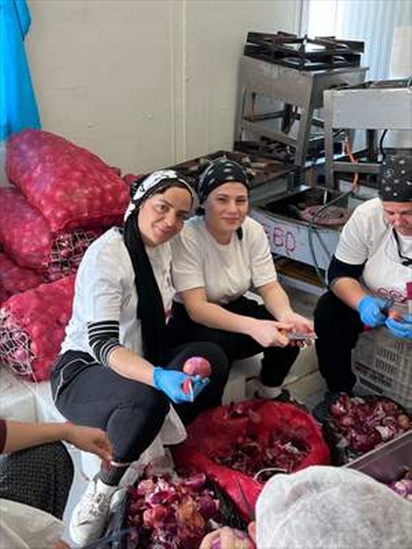 Zonguldak BEUN aşçılık öğrencilerinden depremzedelere “Gönül Mutfağı” desteği