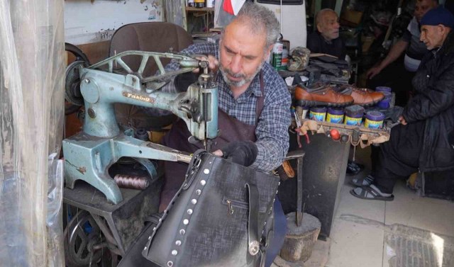 Eleman yetişmediği için ayakkabıcılık mesleği ölüyor