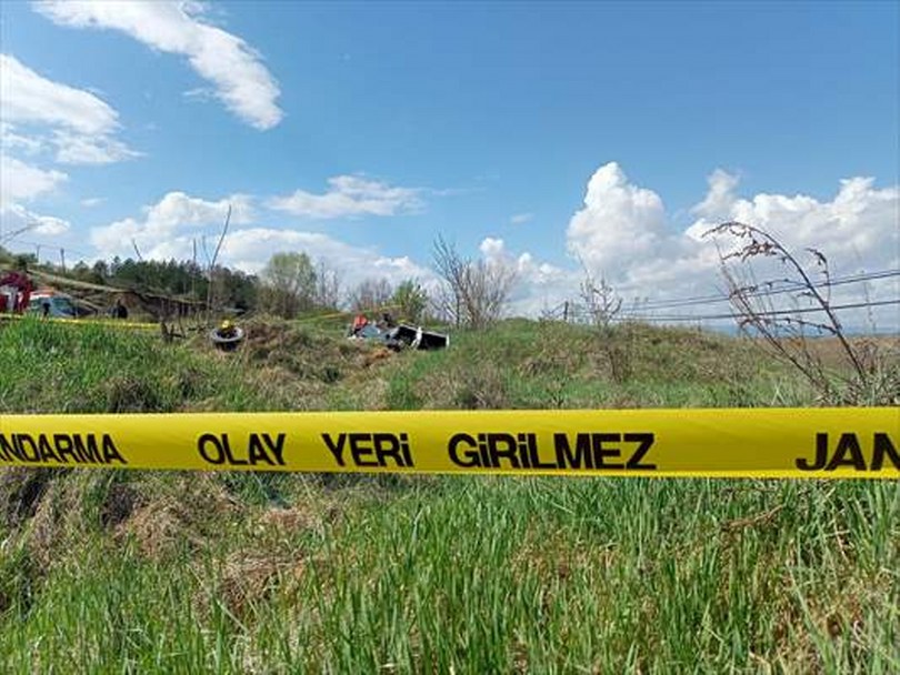 Kastamonu’da devrilen otomobilin sürücüsü hayatını kaybetti
