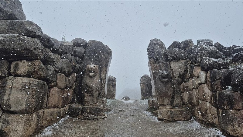 Hattuşa Antik Kenti beyaza büründü