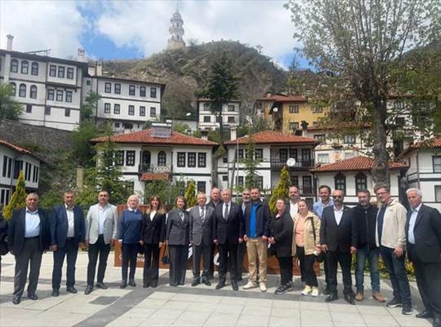 Göynük’te “İpekyolu Güzergahı İçin Turizm” toplantısı düzenlendi