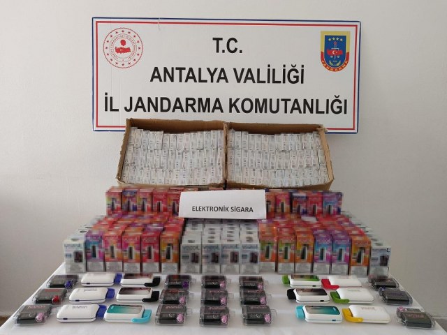 Gazipaşa’da 850 adet kaçak elektronik sigara ele geçirildi