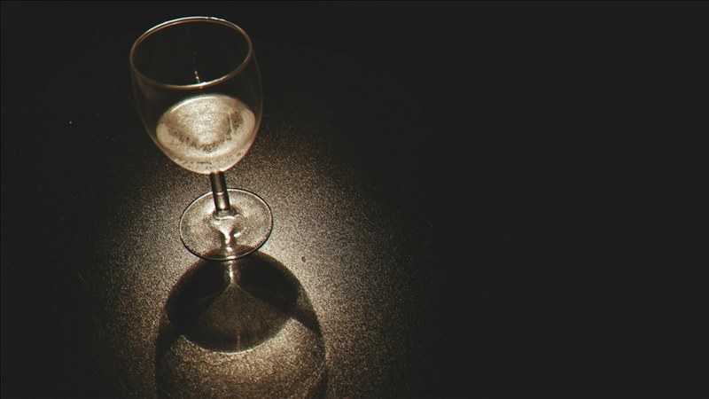 Haftada 112 gram veya üstü alkol tüketenlerin beyninde damar sertliği görülme olasılığı daha yüksek