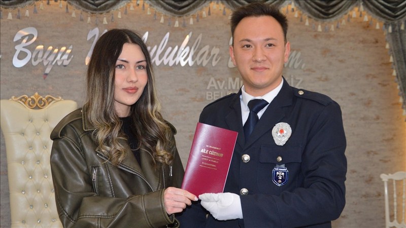 Samsunlu polis Türk Polis Teşkilatının kuruluş yıl dönümünde nikah masasına oturdu