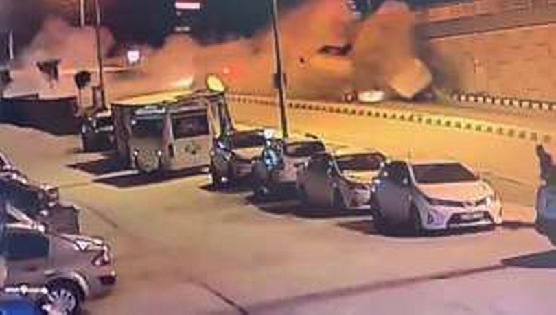 Freni patlayan arazöz otomobile ve üst geçit duvarına çarptı: 1 ölü, 1 yaralı