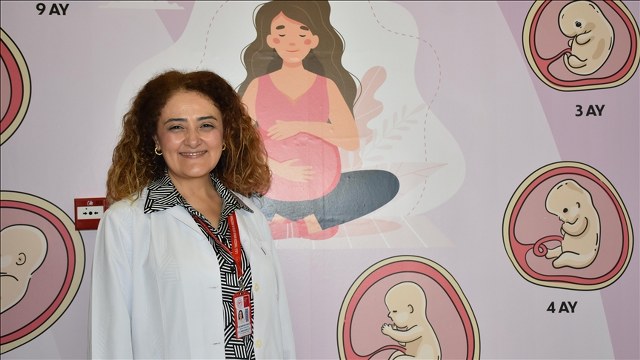 Uzmanından annelere bebeklerini sık sık emzirmeleri önerisi