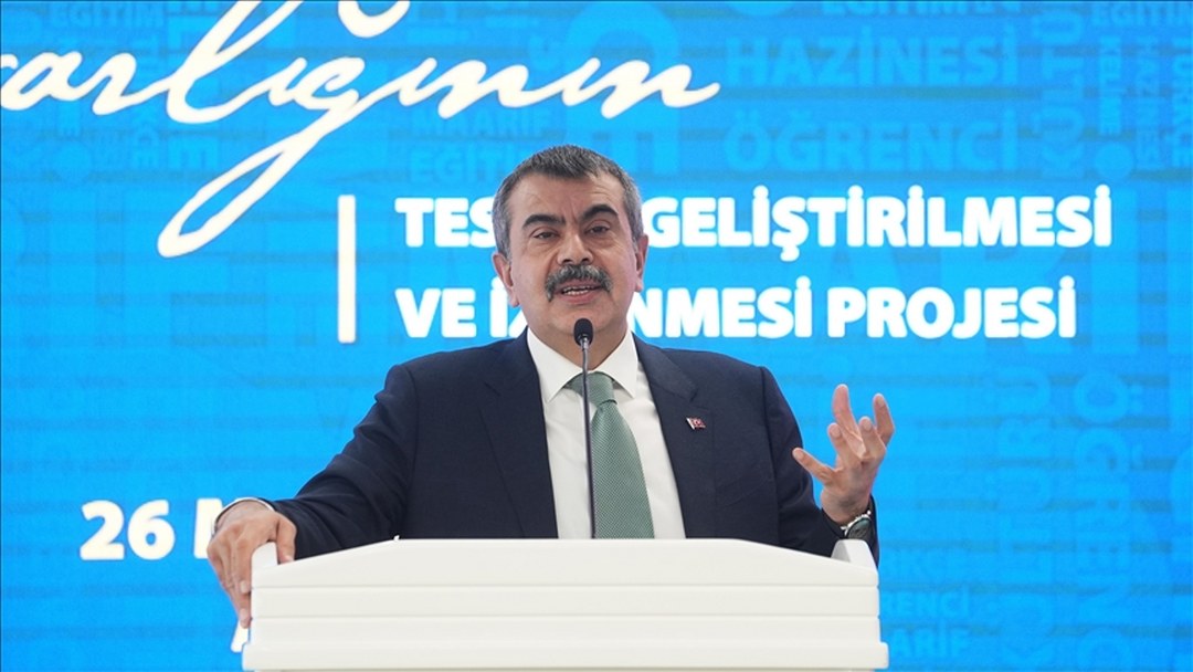 Bakan Tekin: Ana dil becerileri gelişmiş bir şekilde çocuklarımızı yetiştiremezsek hiçbir alanda başarılı olamazlar