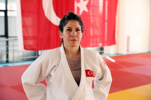 Paralimpik Oyunları üçüncüsü Ecem ve Cahide’nin hedefi dünya şampiyonluğu