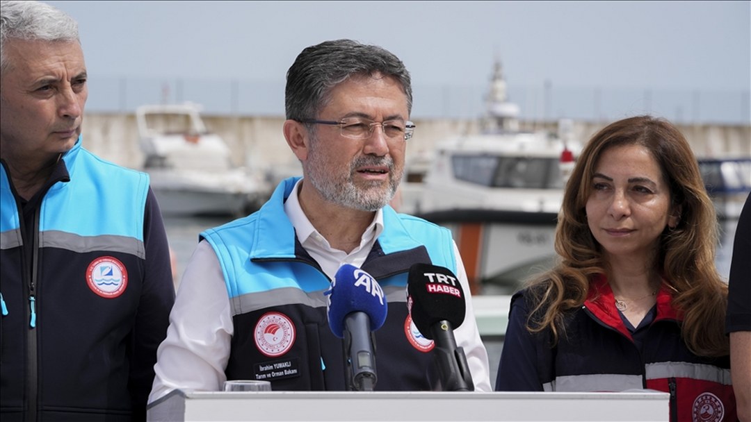 Tarım ve Orman Bakanı Yumaklı: Küçük ölçekli balıkçı gemilerine son 7 yıldır destek veriyoruz