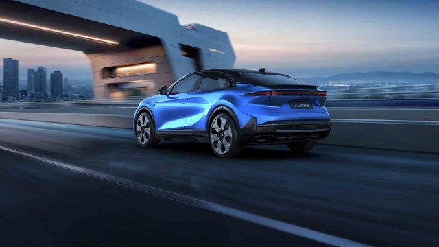 Alpine’in sportif fastback modelinin dünya lansmanı gerçekleşti