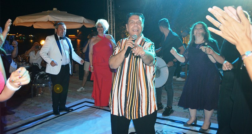 Balık Ayhan hayatını kaybetti