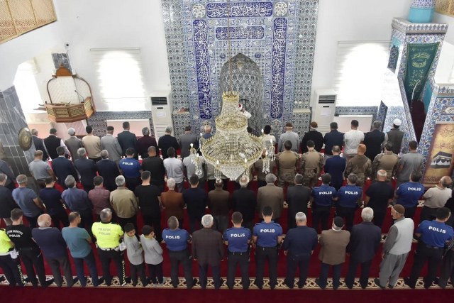 Adıyaman’da şehit polisler için mevlid okutuldu