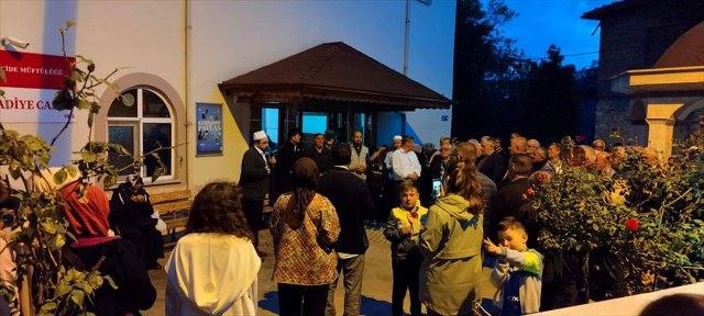 Cide’de hacılar kutsal topraklara uğurlandı