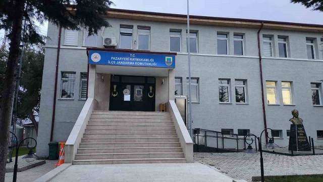 82 yaşındaki kadın “Askerim” diyen dolandırıcıya altınlarını verdi