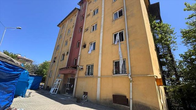 Zonguldak’ta doğal gaz kaynaklı patlamanın yaşandığı bina tahliye edildi