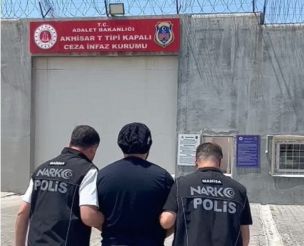 Manisa’da uyuşturucu suçundan aranan şahıs yakalandı