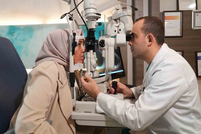 “Yıllarca görme kaybı yaşayan hasta, ameliyatla iyileşti”