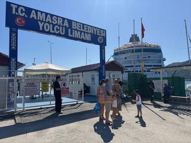 Rusya’dan 1186 kruvaziyer yolcusu Amasra’ya geldi