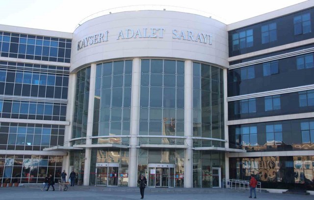 Telefonunda çocuğun müstehcen fotoğrafları bulunan sanığa hapis cezası