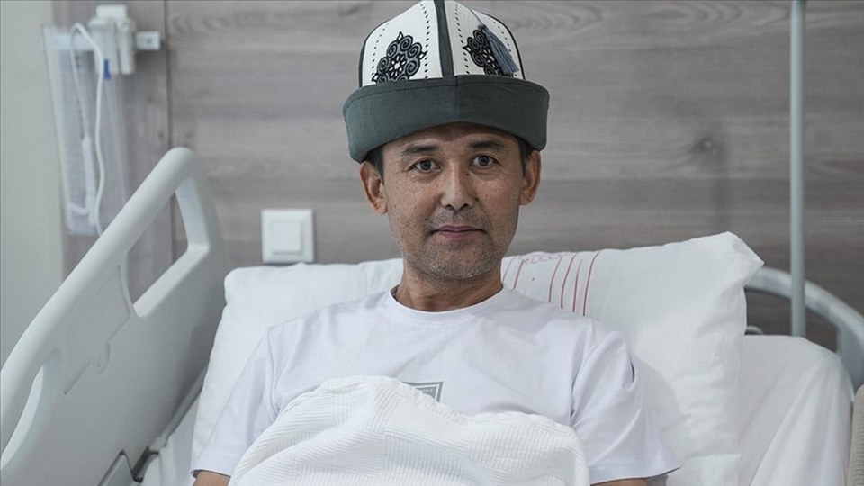 Kırgız hasta Türkiye’de yapılan karaciğer nakliyle sağlığına kavuştu