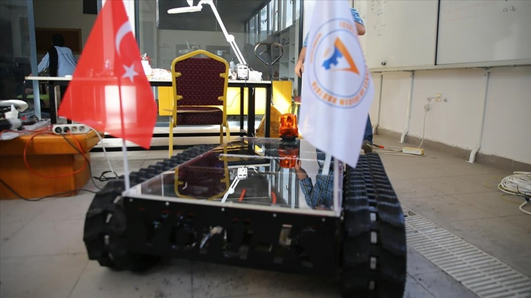 Meslek lisesinde tasarlanan otonom kara aracı “Yörük”ün hareket testi tamamlandı