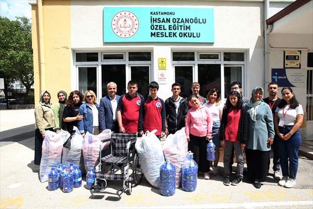 Fiziksel engelliler için “en özel” mavi kapak kampanyası