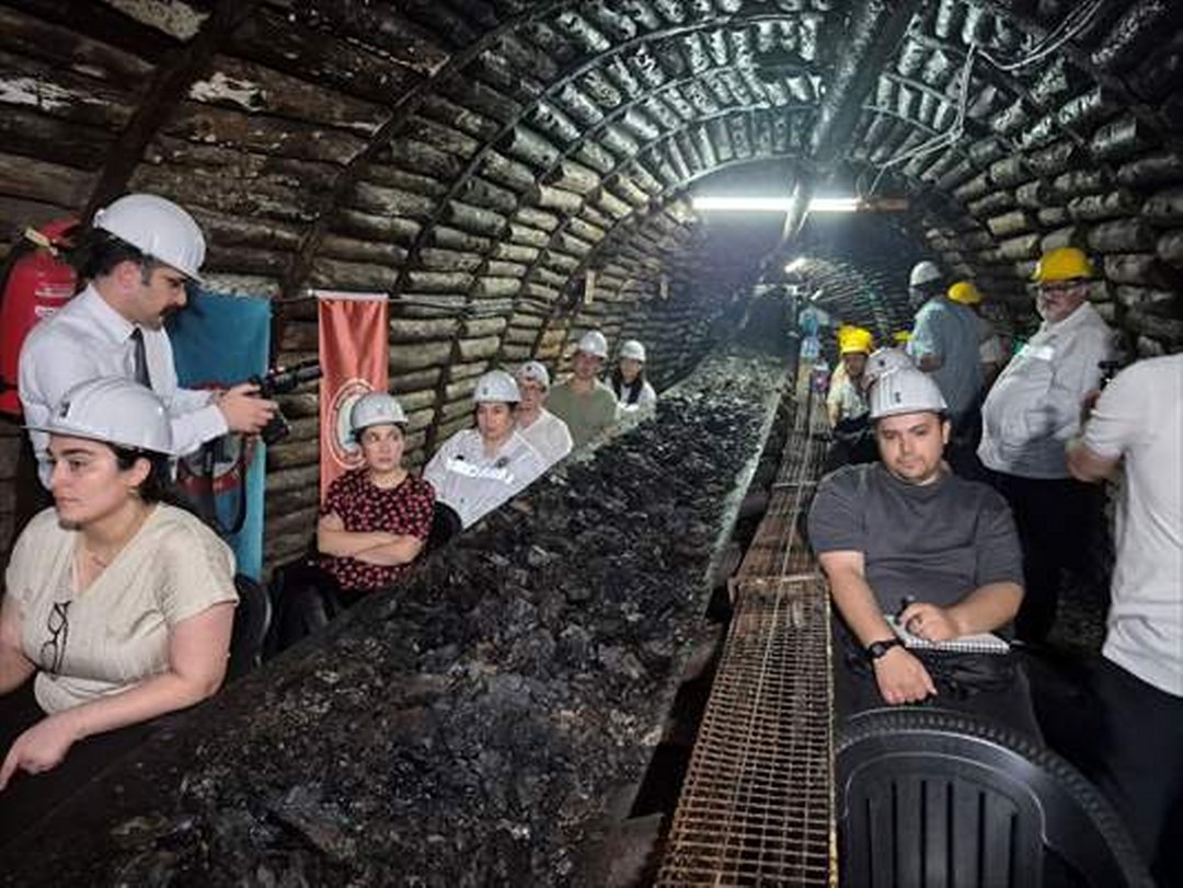 Zonguldak’ta “5 Soru-5 Cevap Bilim Söyleşileri” programı deneyim ocağında yapıldı