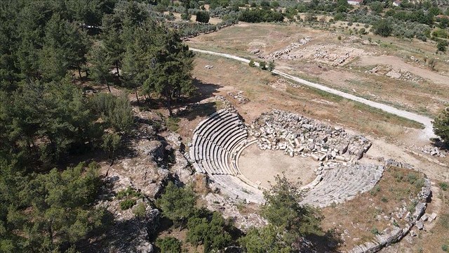 Hyllarima Antik Kenti’nde agoradaki dükkanların bulunduğu alan kazılacak
