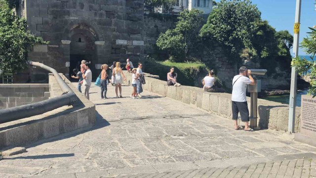 Her gün nüfusunun 3 katı turisti ağırlamaya hazırlanıyor