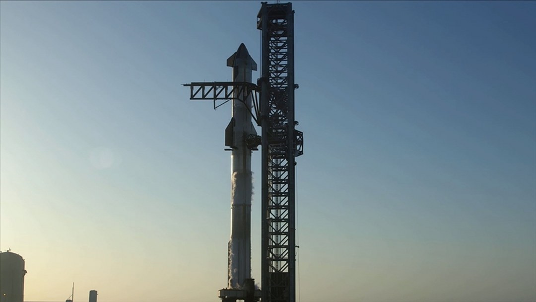 SpaceX’in Starship roketi 9’uncu test uçuşunda da parçalandı