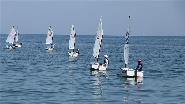 Tekirdağ’da sporcular mavi sularda milli takıma yelken açıyor