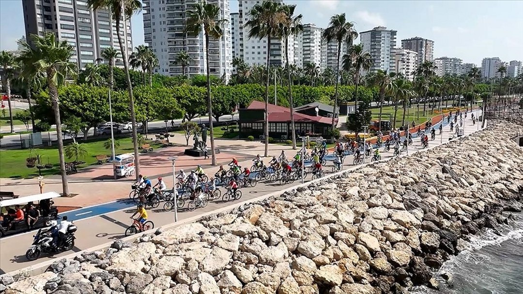 Türkiye’de bisiklet yolu ağı 2 bin kilometreye ulaştı