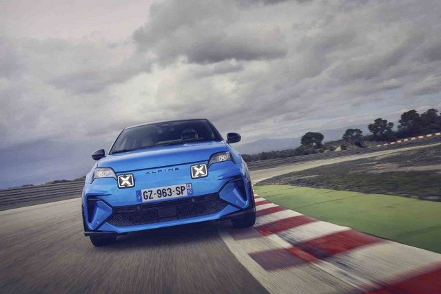 Alpine A290 Türkiye’de satışa sunuldu