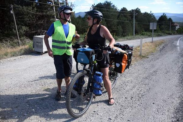 Bisikletle dünya turuna çıkan Yeni Zelandalı çift Türkiye’yi pedallıyor