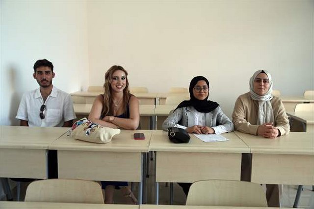 Üniversiteliler sosyal sorumluluk projeleriyle 500’den fazla kişinin hayatına dokundu