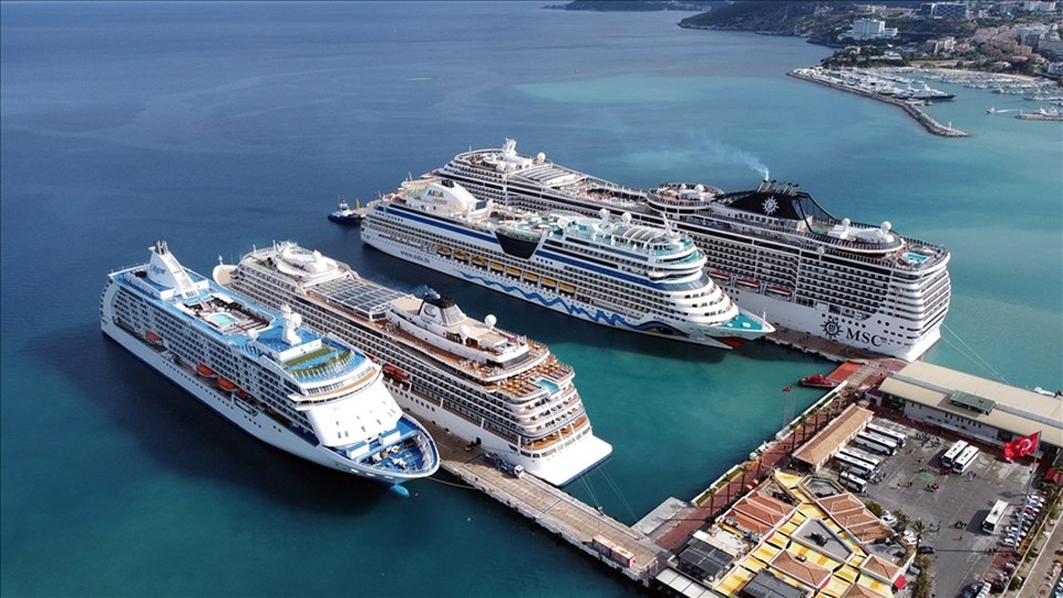 Türkiye limanlarına 6 ayda 490 kruvaziyer gemisi demir attı