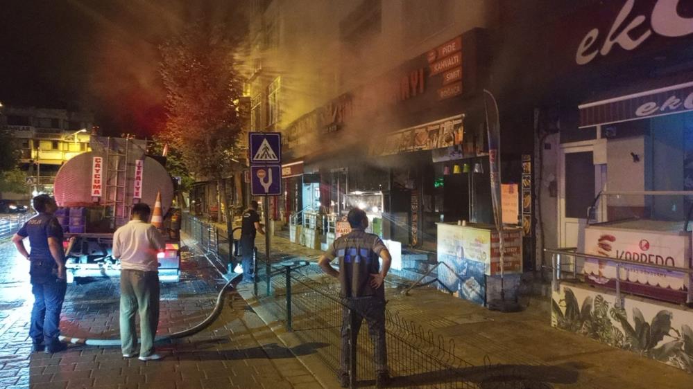 İşyerinde çıkan yangın korkuttu