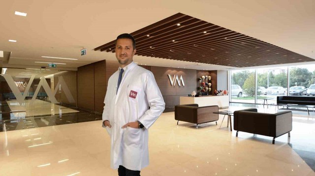 “Retina hastalıklarında vitrektomi cerrahisi görmeyi yeniden kazandırabilir”