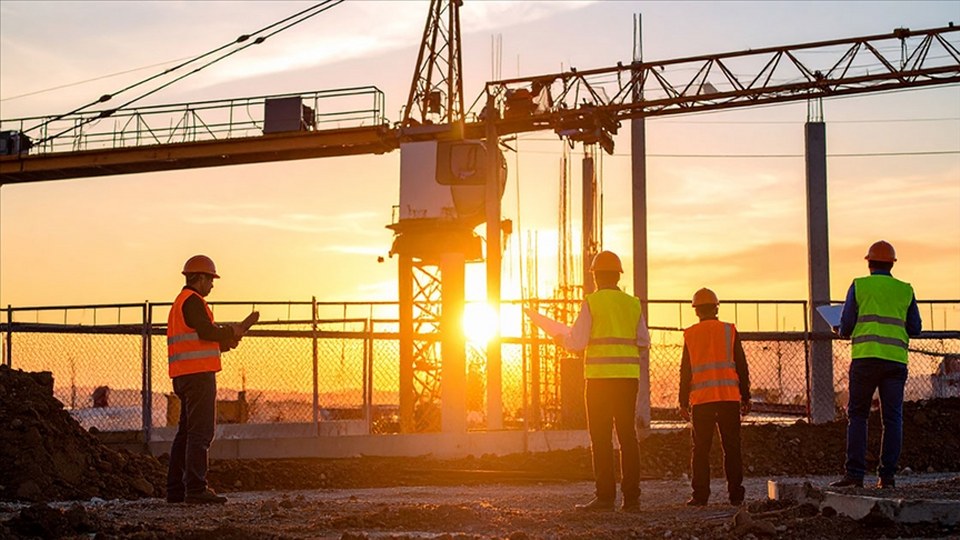 Türk müteahhitlik sektörü yurt dışında 6 ayda 6,2 milyar dolarlık iş üstlendi