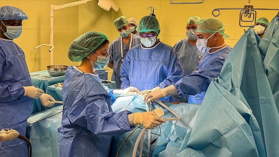 Türk hekimler, Burkina Faso’da organ nakli ameliyatına öncülük etti