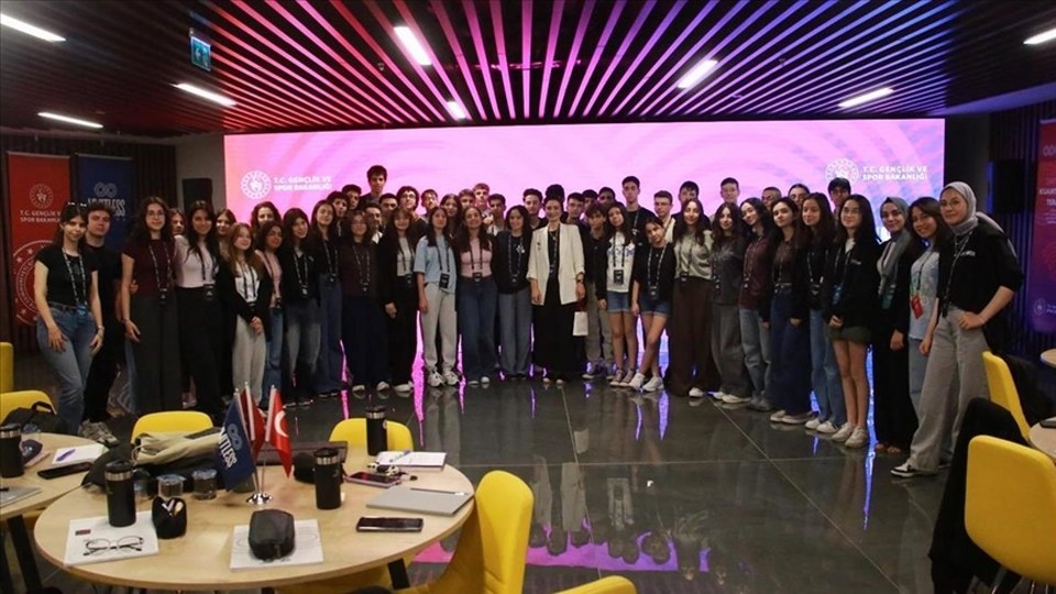 Başarılı gençler, “Teknoloji ve Akademik Girişimcilik Kampı”nda buluştu