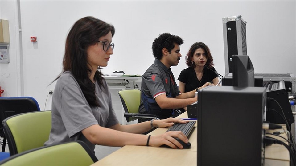 Anadolu Üniversitesi İletişim Bilimleri Fakültesi “istihdama hazır mezun” veriyor