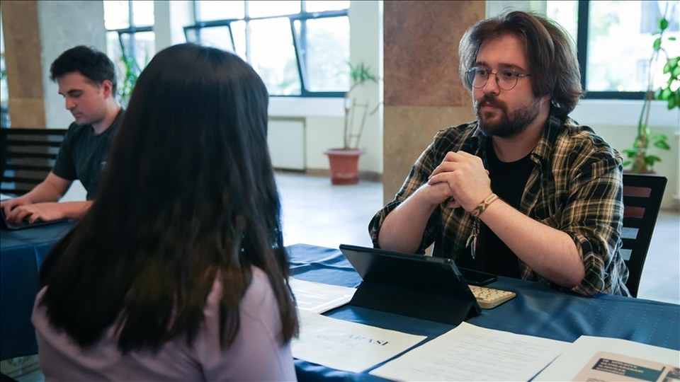 Uzmanlar, YKS tercih sürecinde üniversite ve mesleklerin çok yönlü araştırılmasını öneriyor